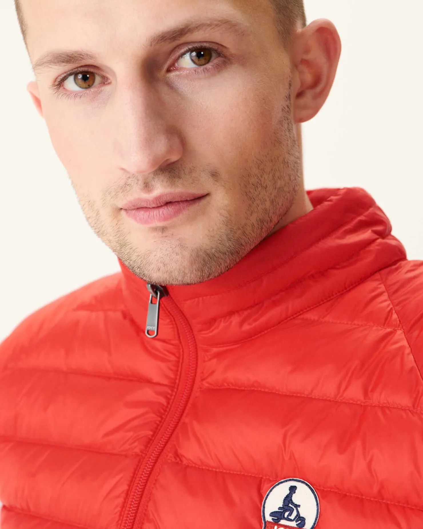JOTT Bright Red Sleeveless Down Jacket Tom 318 Fire Red Outlet