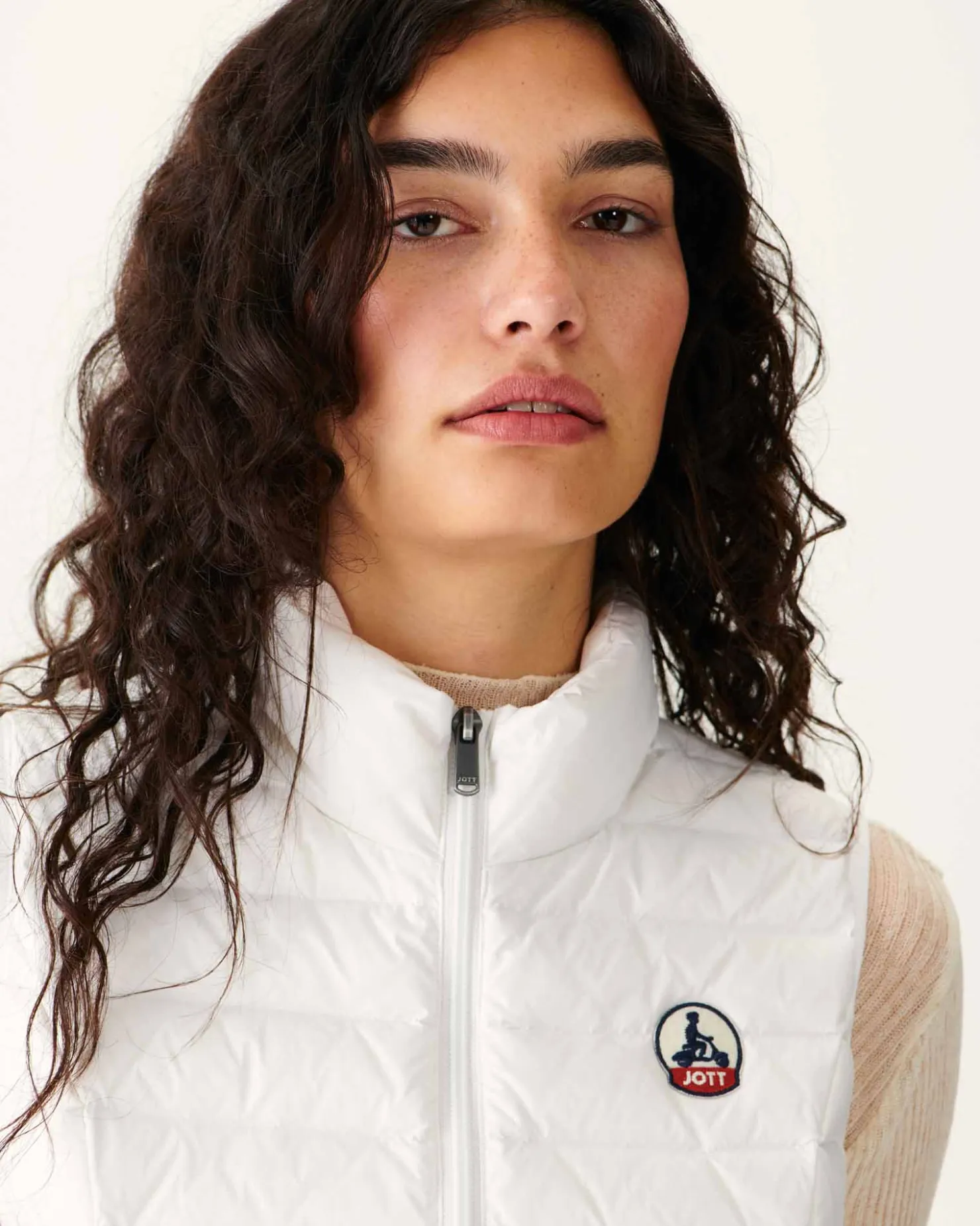 JOTT Light Sleeveless Padded Jacket White Seda 901 White Hot