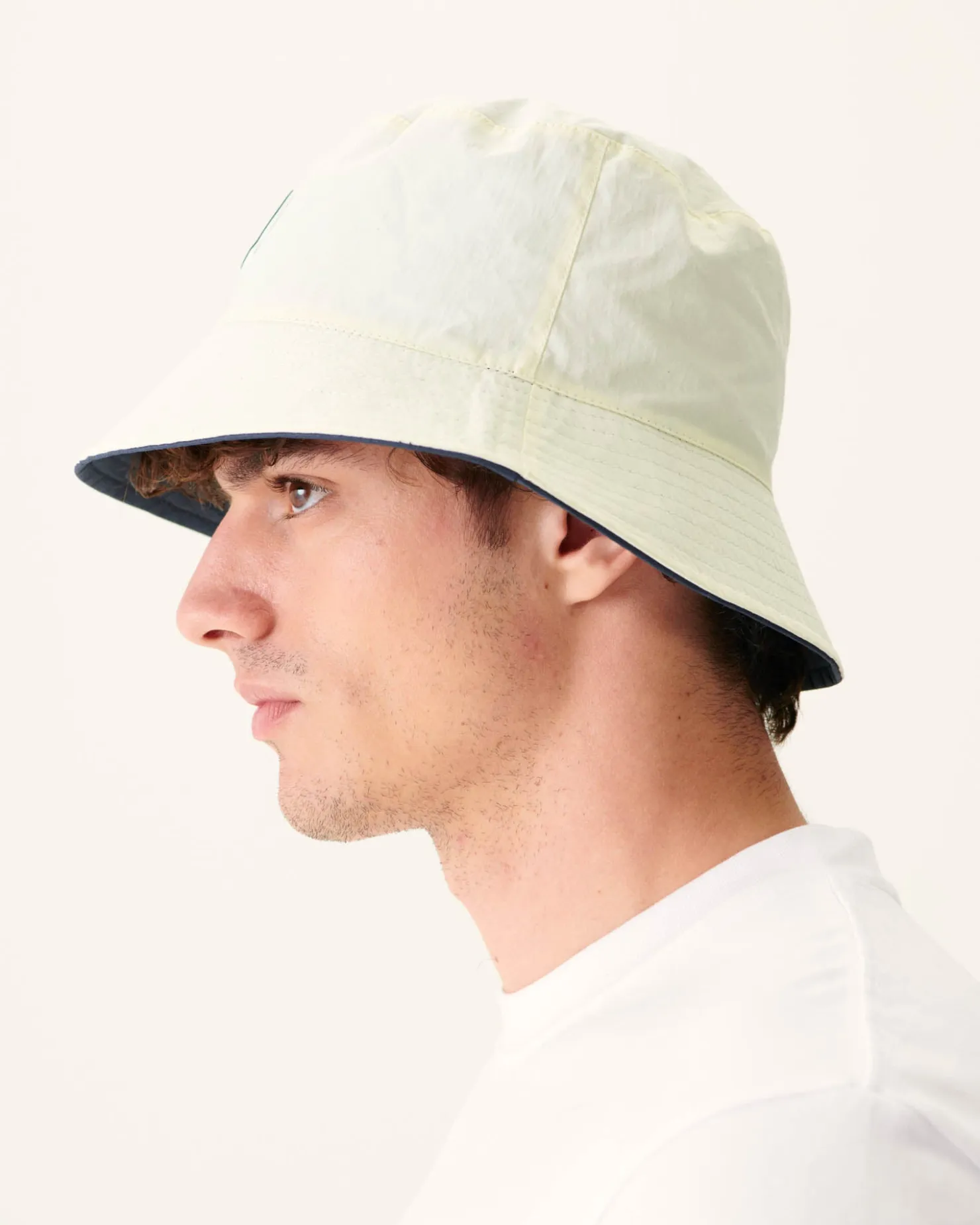 JOTT Two-Tone Reversible Bucket Hat Ecru Star 895 Off-White Hot